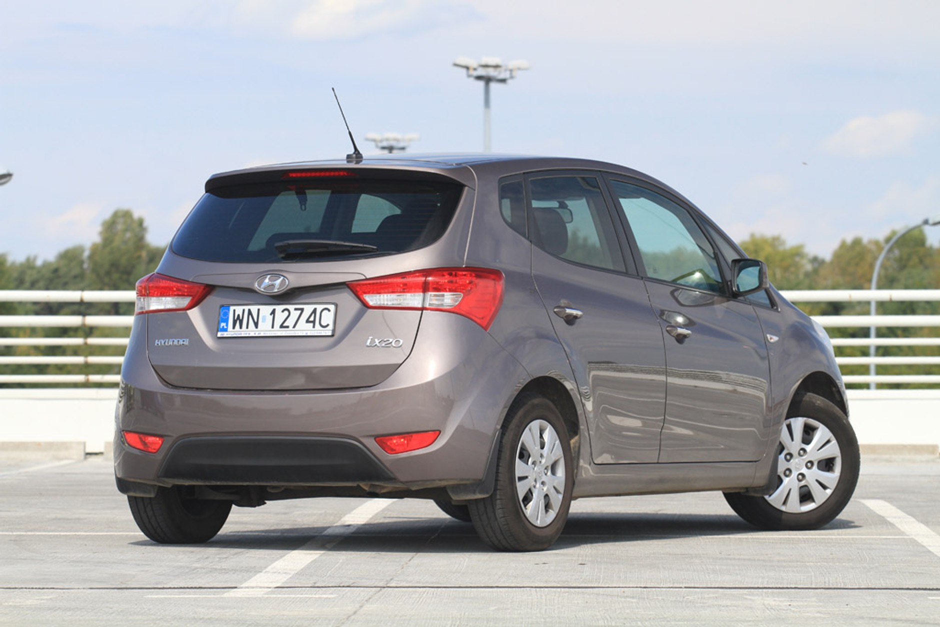 Toyota Verso S kontra Hyundai ix20 i Citroen C3 Picasso: czy to vany idealne na miasto?