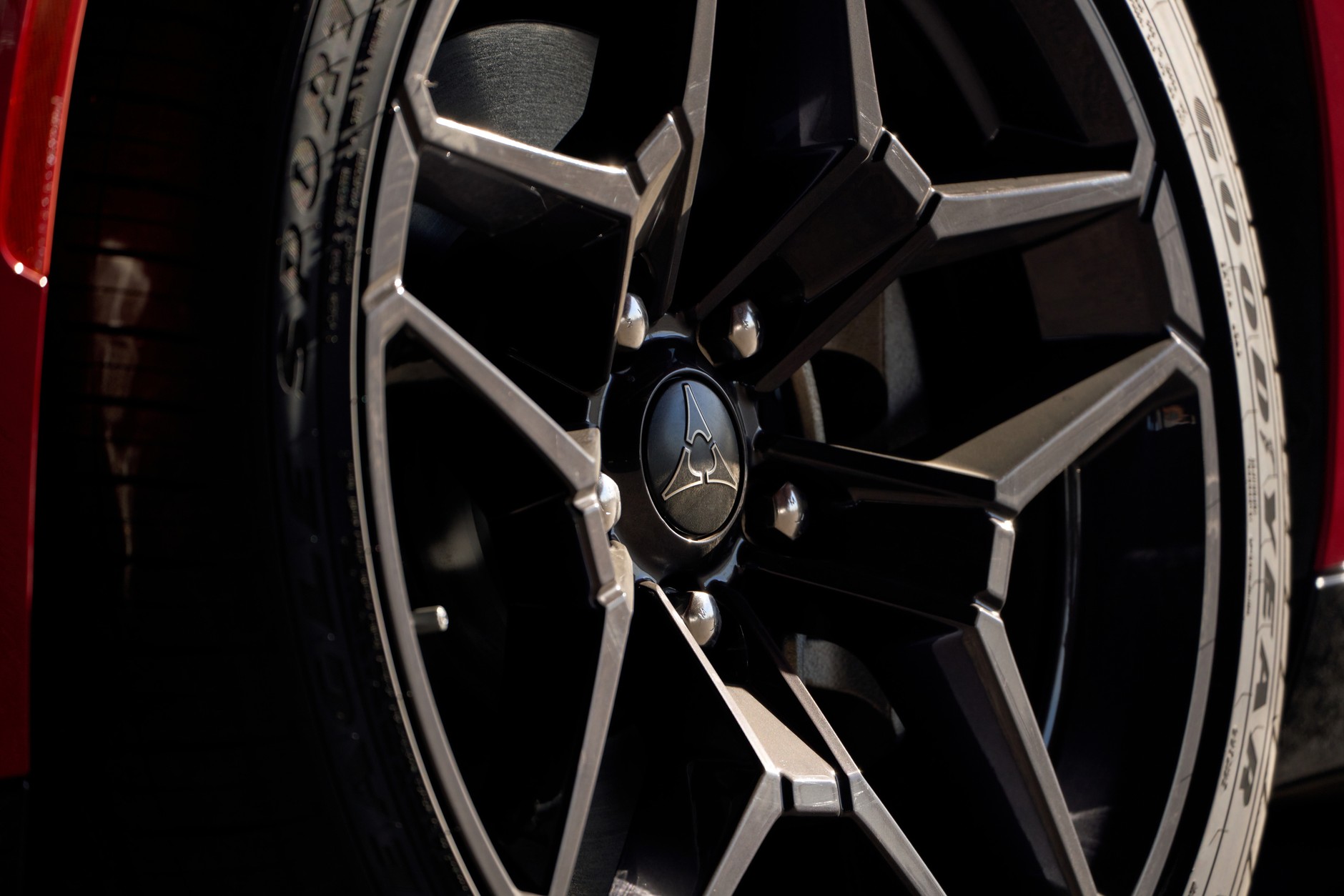 Dodge Charger Daytona R/T with 20-by-9-inch Dark Aluminum wheels