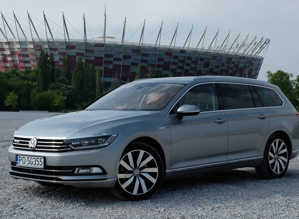 215 tys. zł za Volkswagena Passata w „tedeiku”. Rozbój w biały dzień, czy uczciwa oferta?
