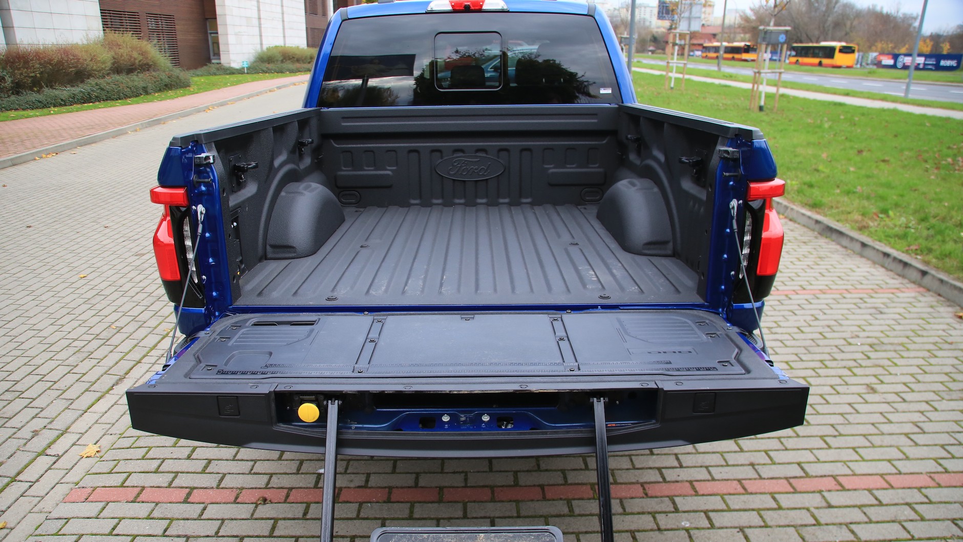 Ford F-150 Lightning (2022 r.)