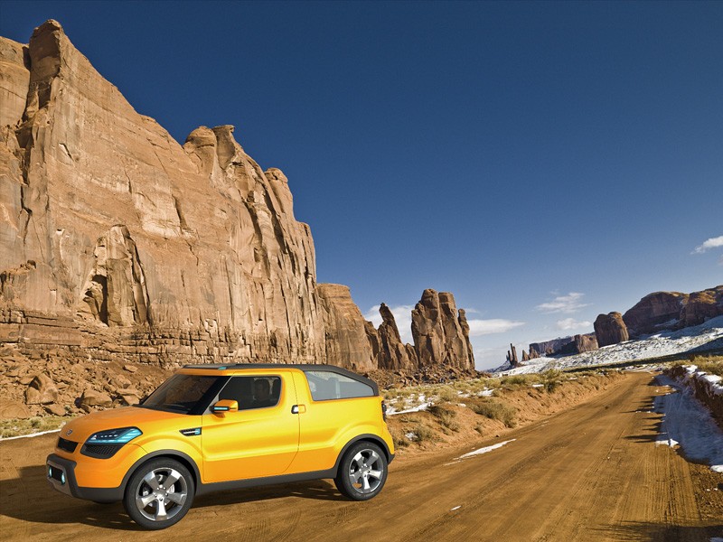 Detroit 2009: Kia Soulster – miejski crossover w modnym ubranku