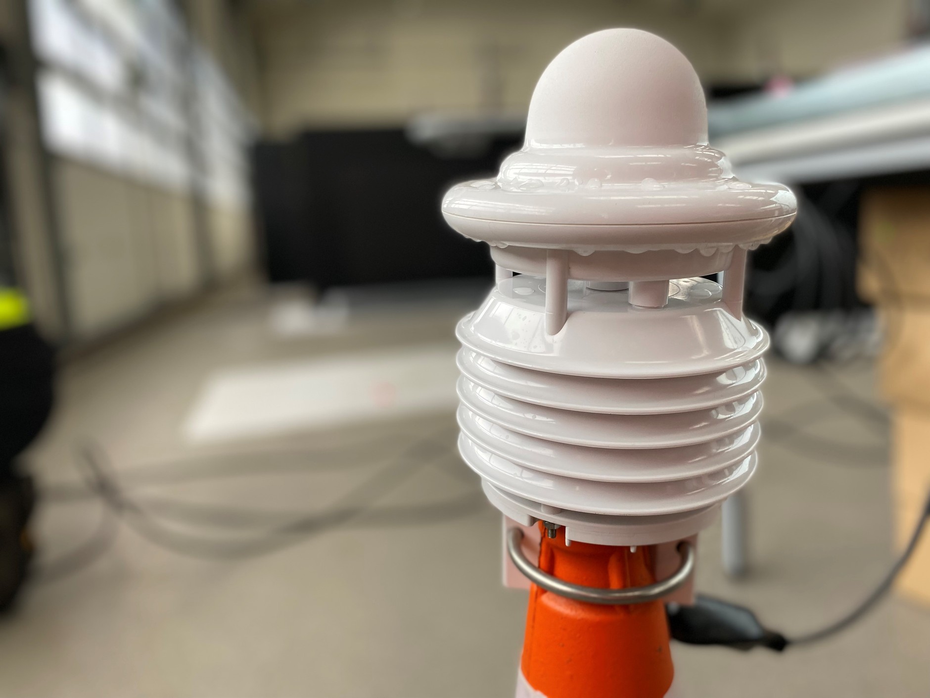 Urządzenie do pozyskiwania kompleksowych danych pogodowych