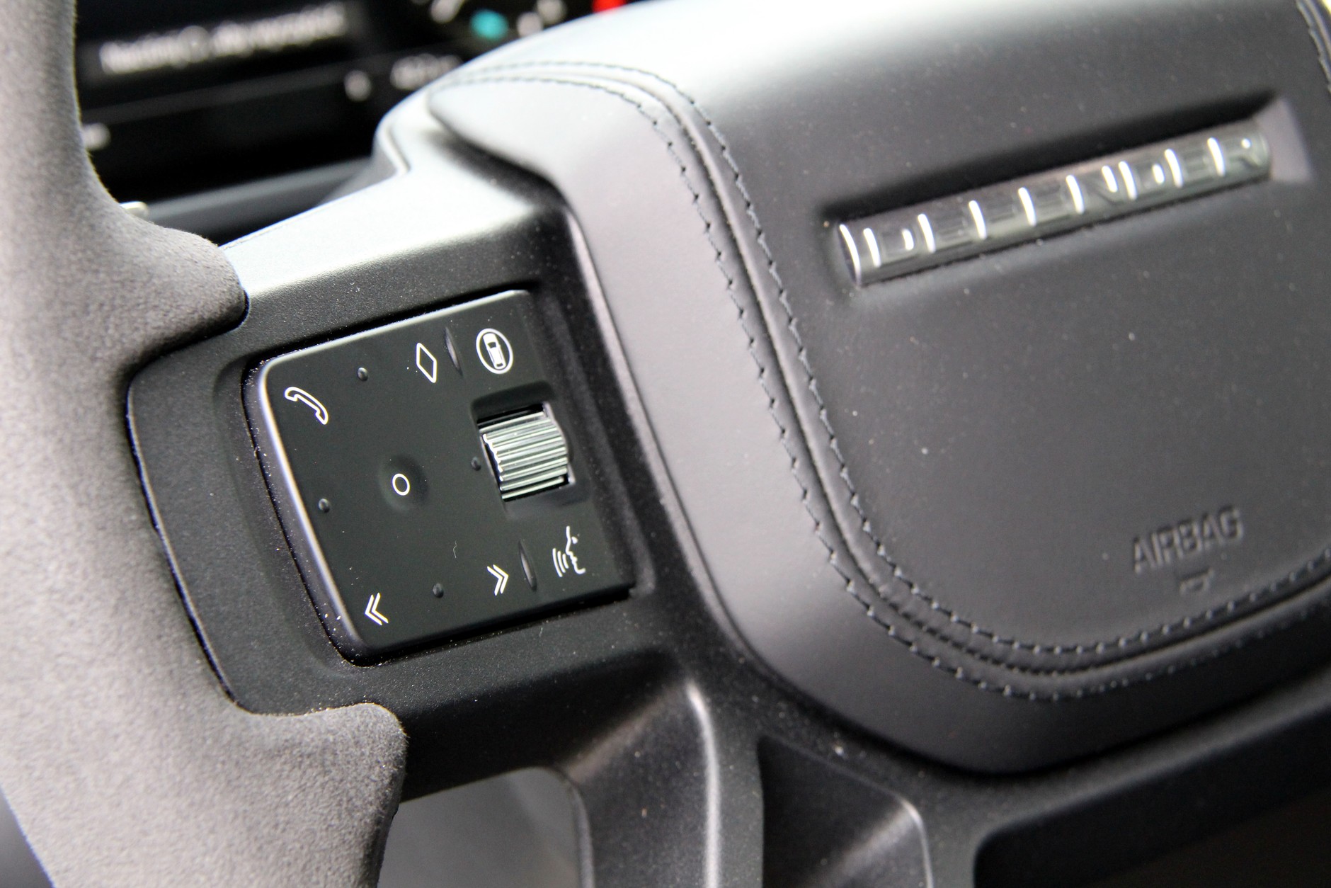 Land Rover Defender 90 V8