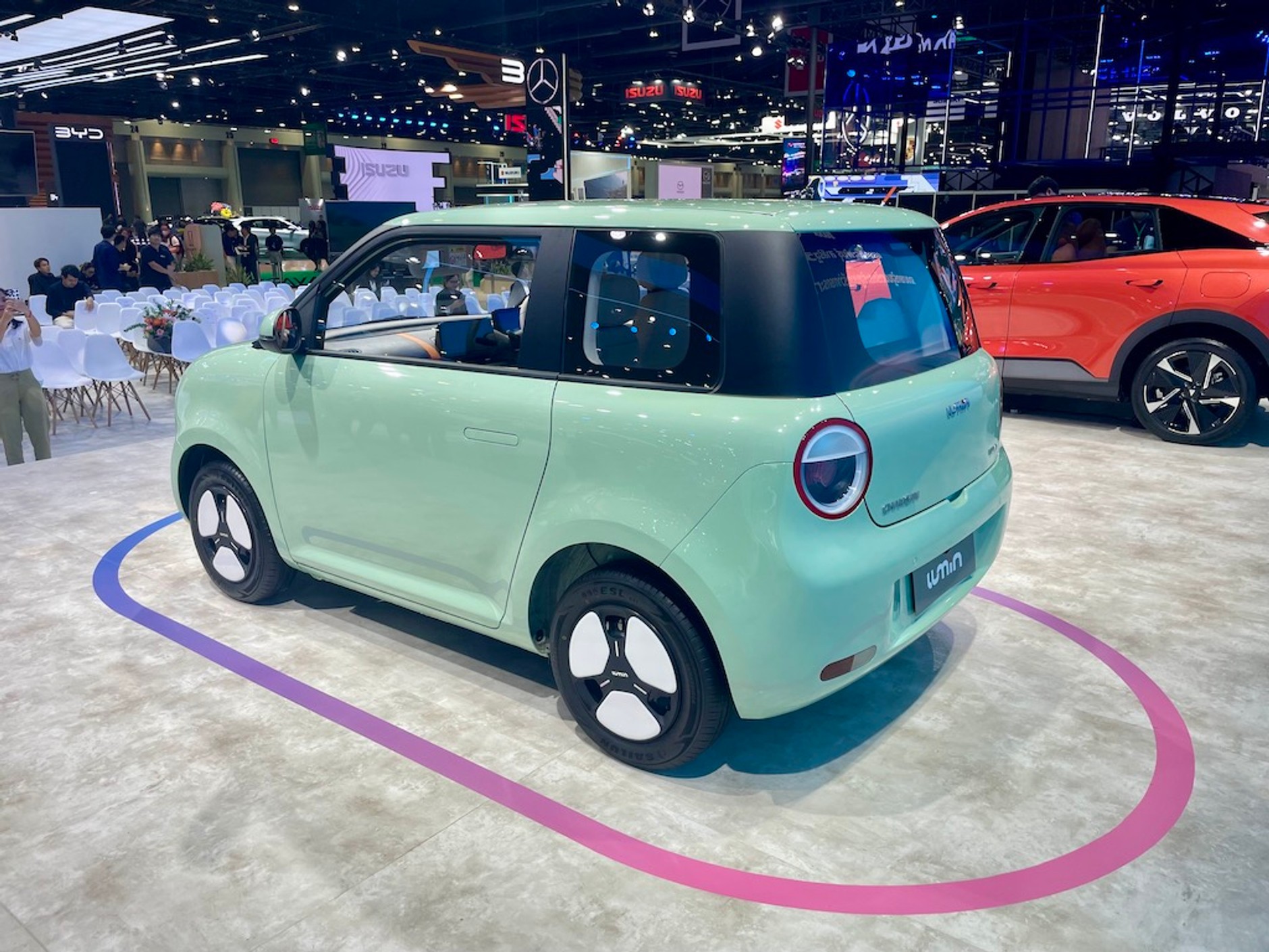 Salon w Bangkoku 2024 – auta chińskie