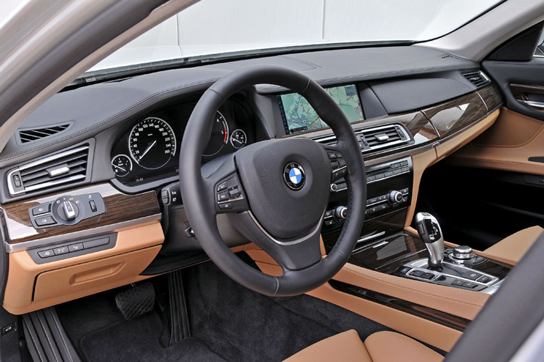 BMW 750iL i BMW 730d – pierwsze wrażenia z jazdy