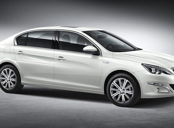 Peugeot 408 | Nowy sedan z techniką 308