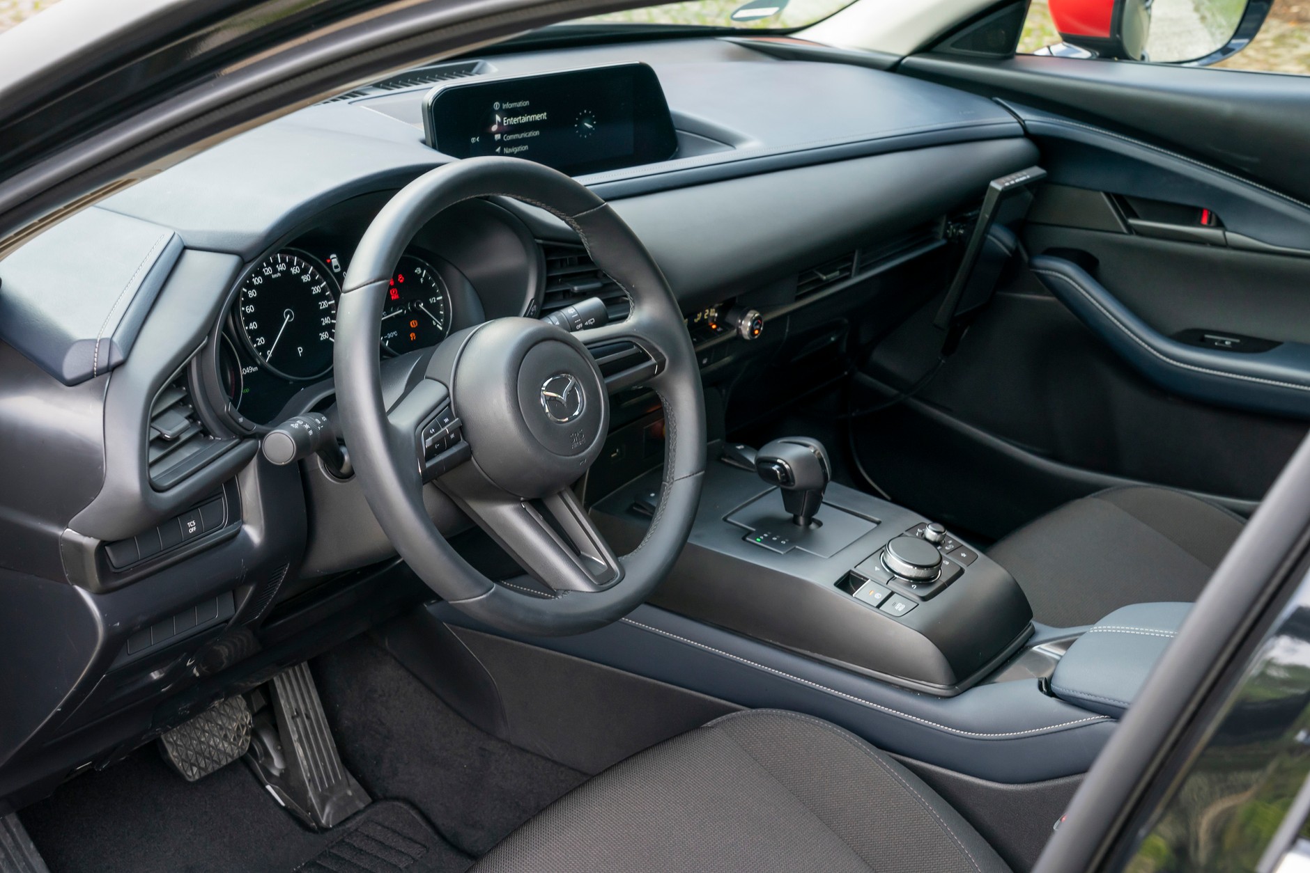 Jeżdżący prototyp Mazdy MX-30