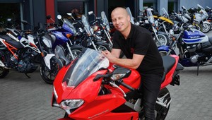 Z garażu na szczyt. Jak motocykle zmieniły życie Sylwestra Cichockiego