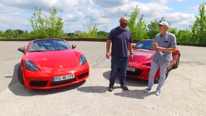 Auta bez ściemy - Porsche Boxster T kontra Mazda MX-5 RF