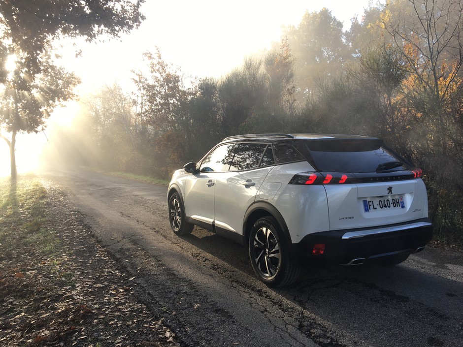 Nowy Peugeot 2008 – wersja spalinowa