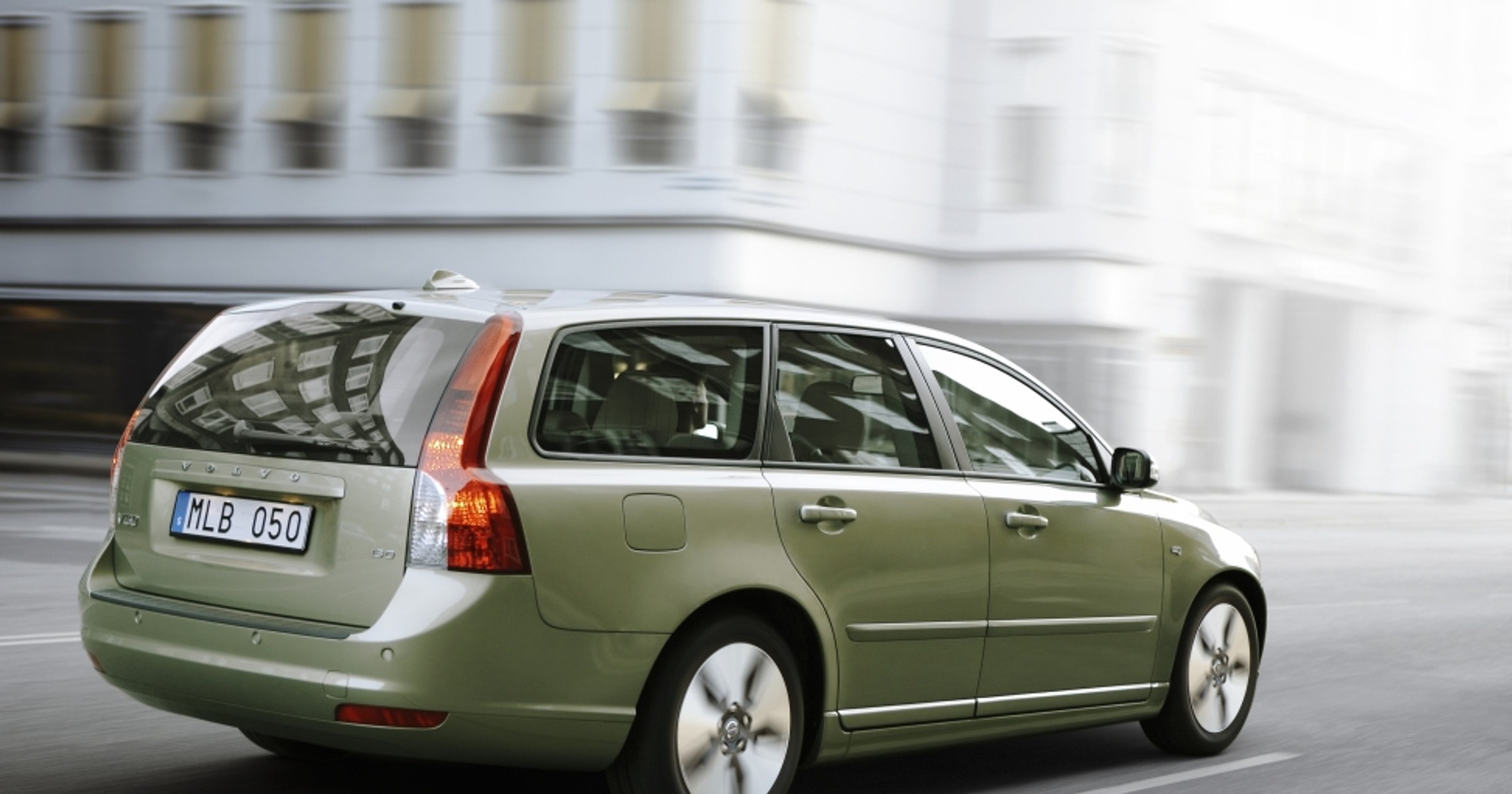 Volvo V50 - Z Zurychu do Goteborga na jednym baku paliwa