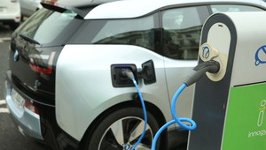 Eksperci sprawdzili 7 tys. aut elektrycznych. Oto prawda o żywotności baterii