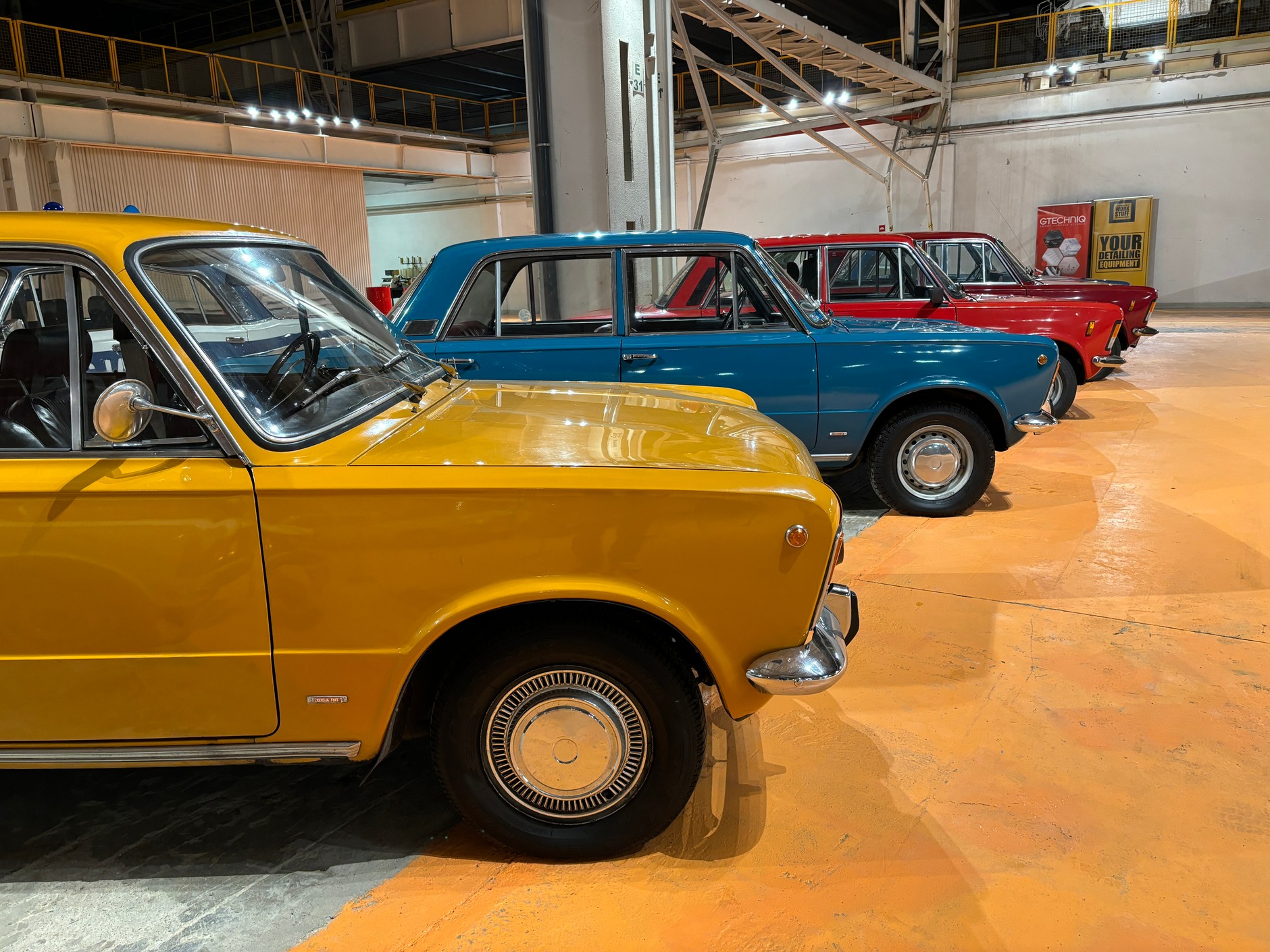 Wystawa w dawnej fabryce FSO