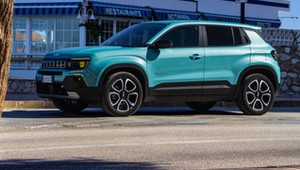 Jeep Avenger. Tak jeździ nowy SUV produkowany w Polsce