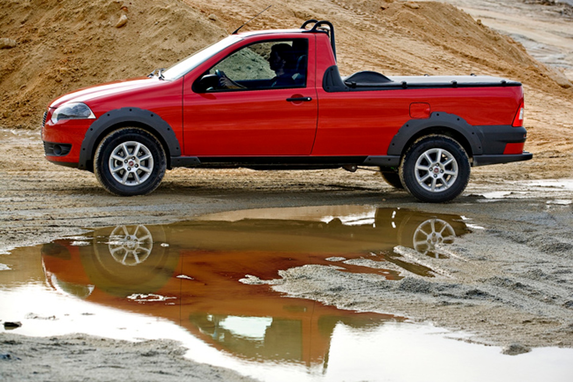 Fiat Strada: kolejny facelifting na 2009 rok