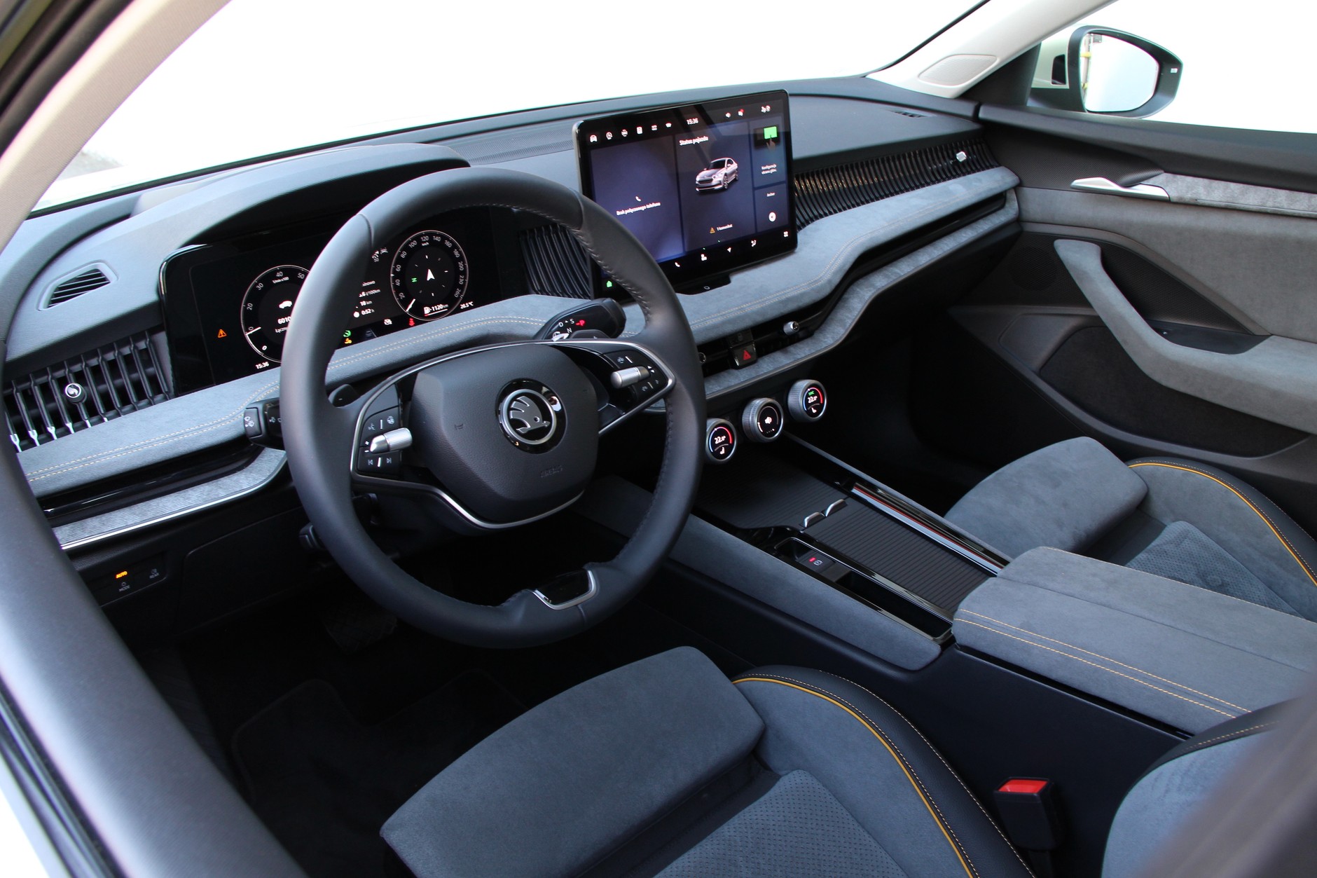 Skoda Superb 1.5 TSI m-HEV Selection