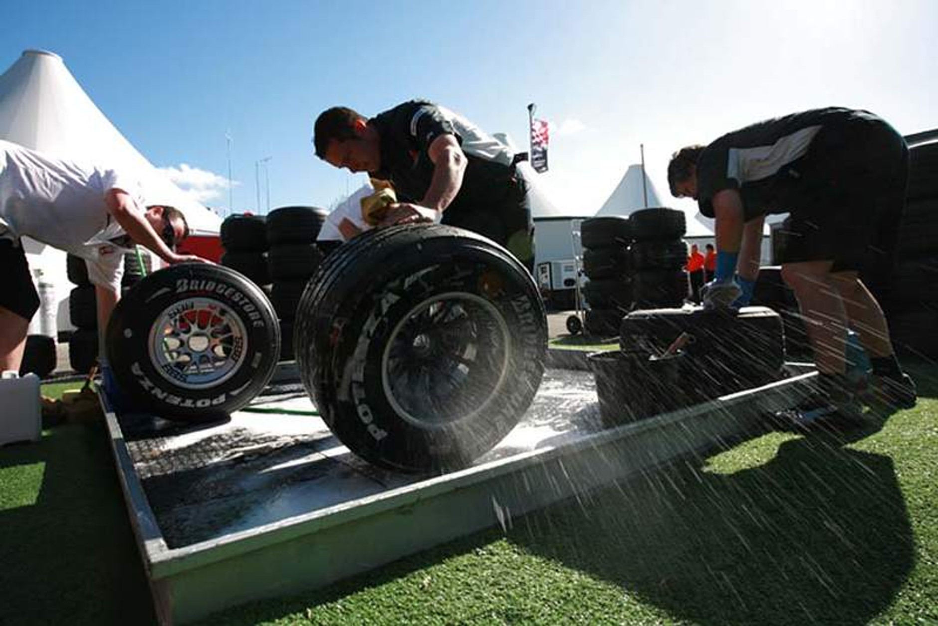 GP Australii 2007: piękne dziewczyny Formuły 1 (galeria 3. część)