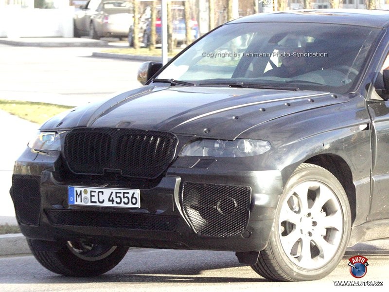 Zdjęcia szpiegowskie: BMW X6 – duże terenowe „coupe” na horyzoncie
