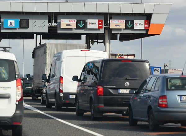 Bilet autostradowy i e-TOLL. Zmiany dla kierowców i lista stacji