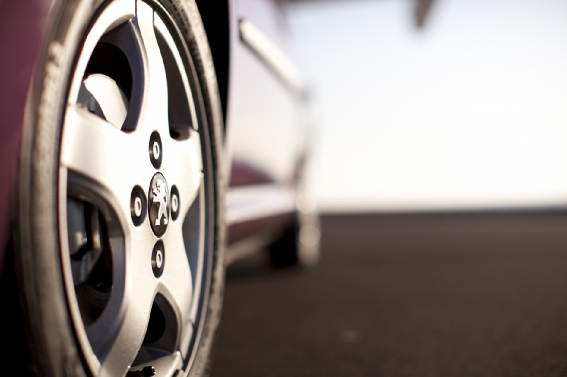 Peugeot 107 po liftingu trafił do salonów