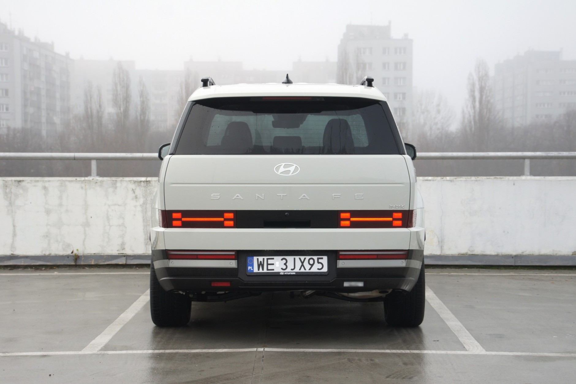 Hyundai Santa Fe Hybrid