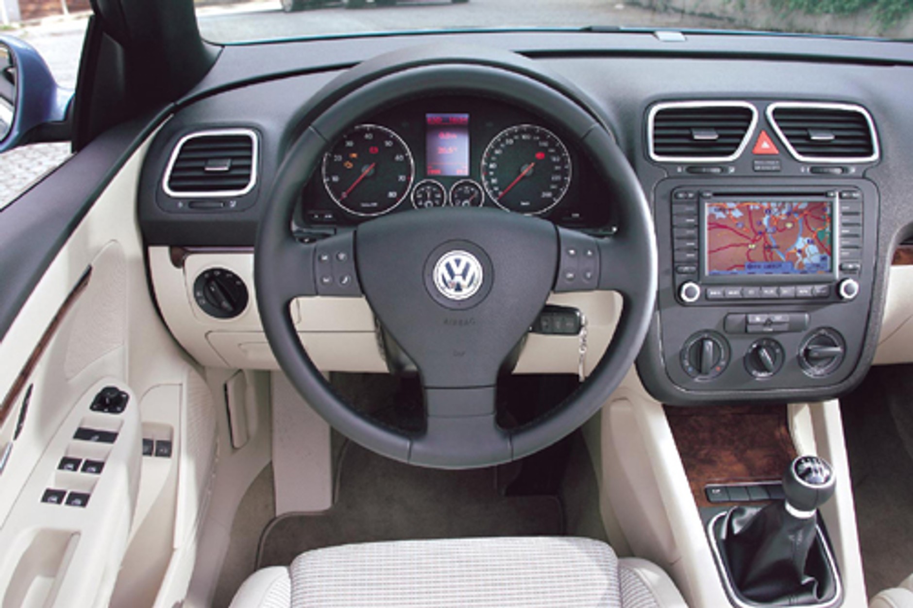 VW Eos, Opel Astra Twin Top, Peugeot 307 CC, Renault Megane Coupe Cabrio - Nie kryjmy się przed słońcem!