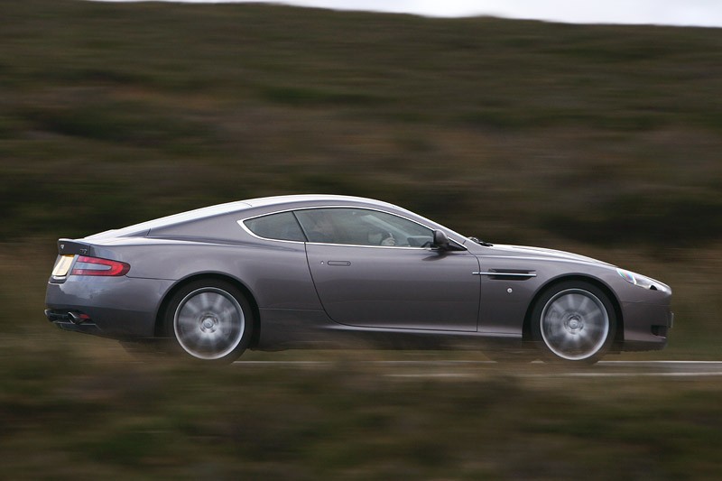 Aston Martin DB9: wymarzony samochód Brytyjczyków