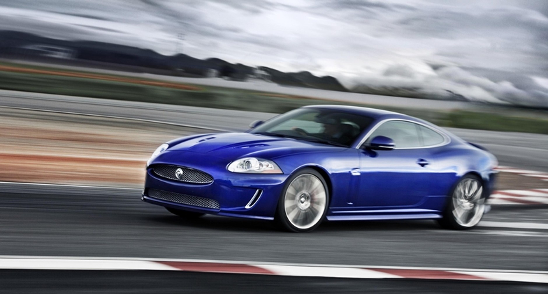 Jaguar XKR – najszybsza premiera w Genewie