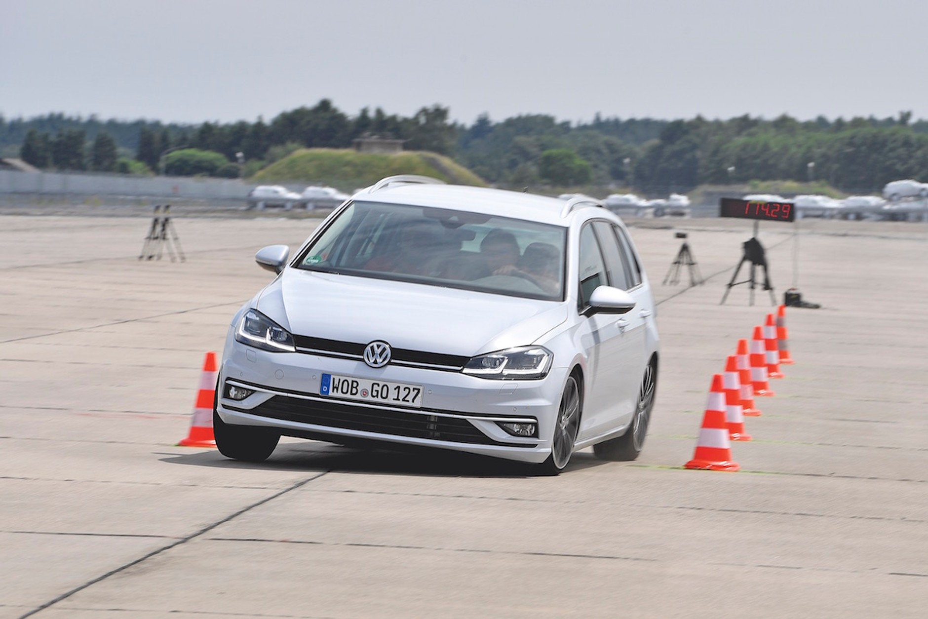 4. miejsce - Volkswagen Golf Variant
2.0 TDI 4Motion DSG