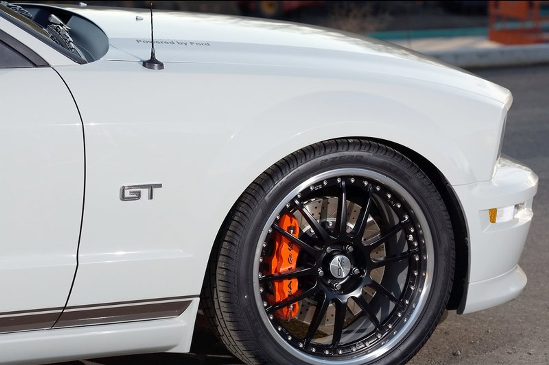 H&amp;R Springs FMJ Mustang GT: piękny ogier