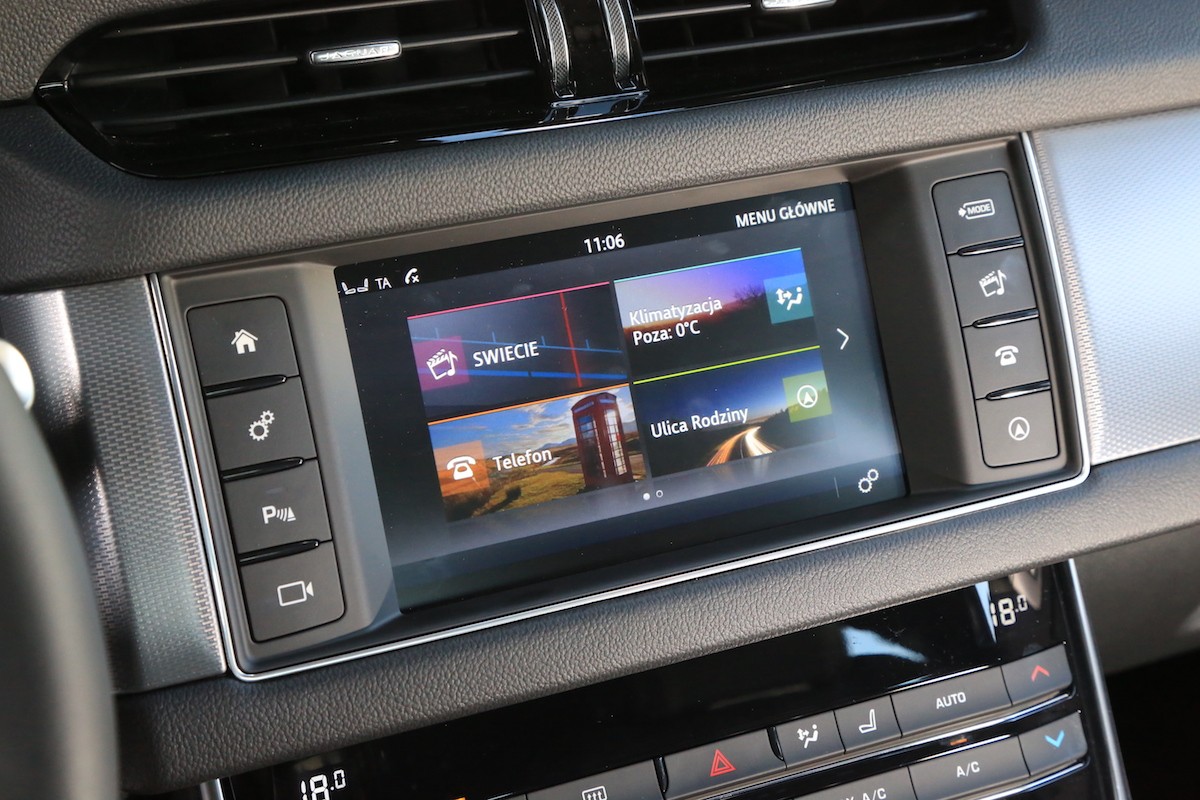 Jaguar XF 3.0 TDV6 R-Sport