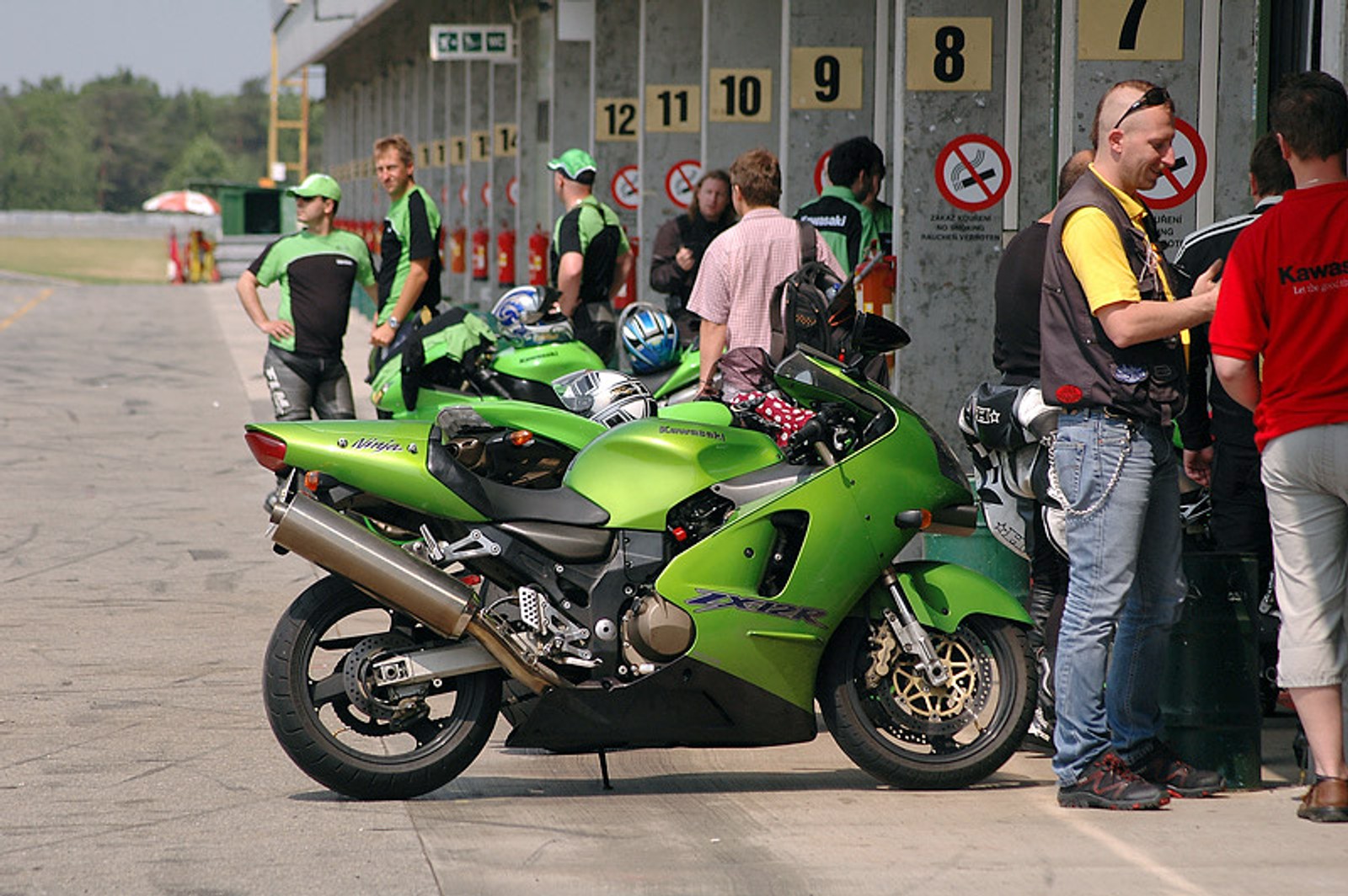 Dzień Kawasaki: tragiczny koniec małej ZX-6R Ninja (+ duża fotogaleria)