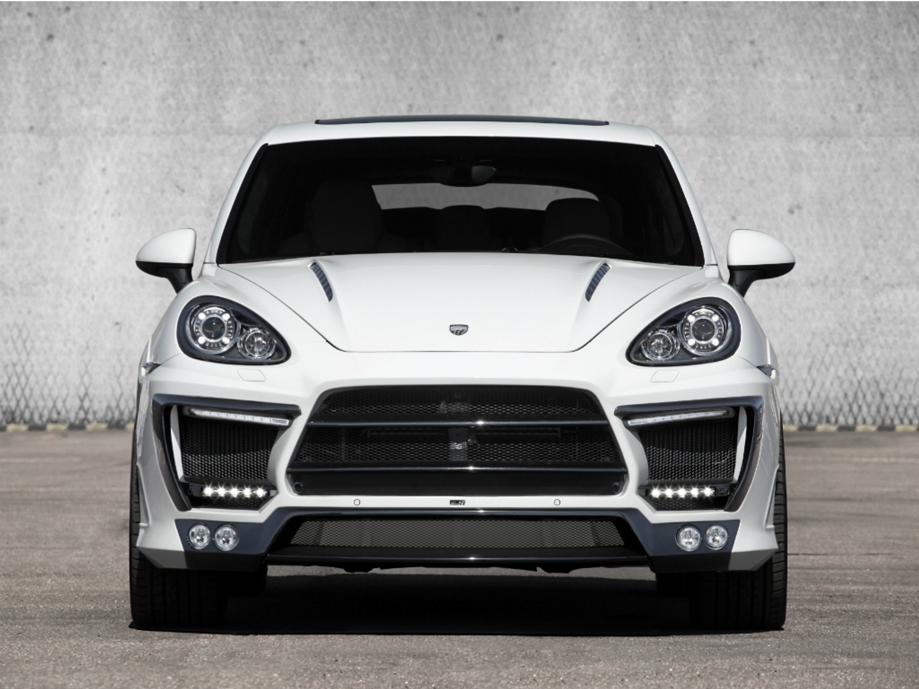 Porsche Cayenne: biały pieprz od Lumma