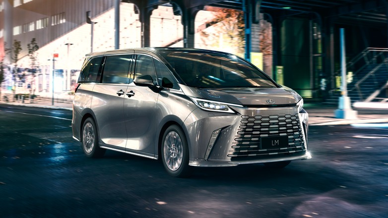 Lexus LM 350h. Ekskluzywny van z Azji debiutuje w Europie