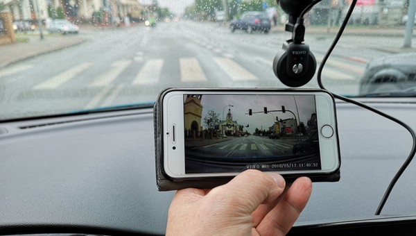 Test VIOFO WR1 – niedroga kamera z WiFi