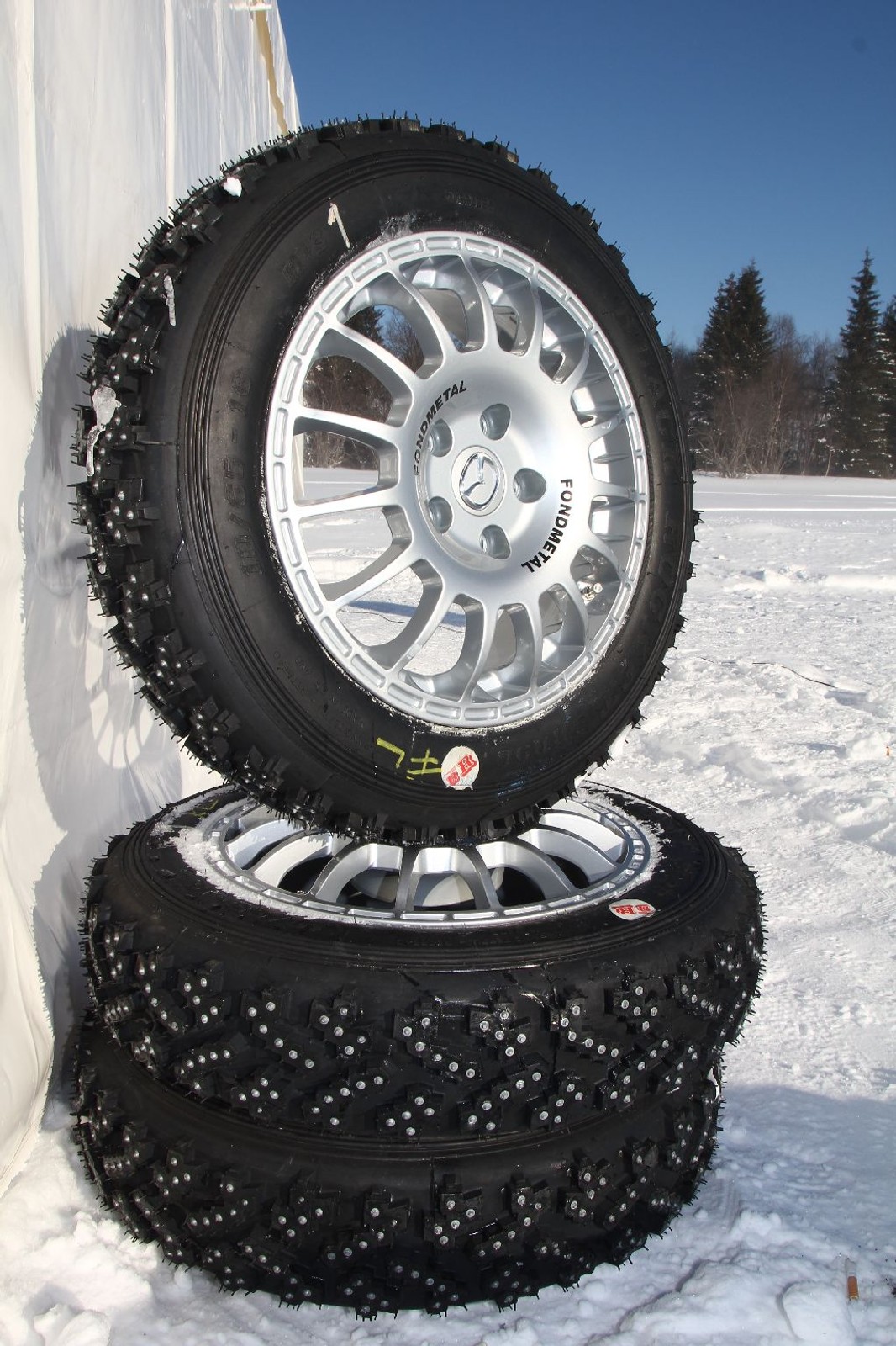 Emocjonujący finisz wyścigu Mazda MX-5 Ice Race