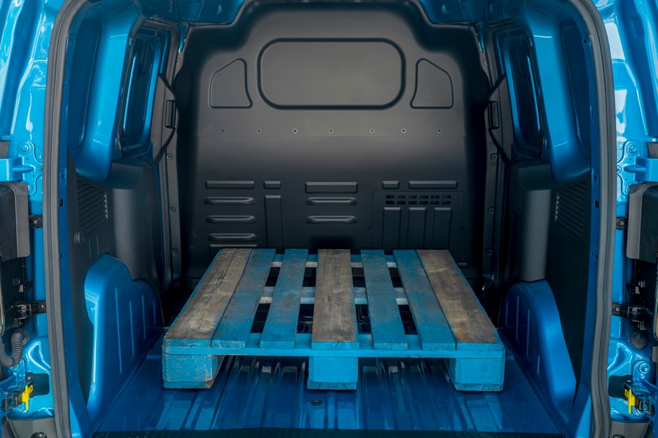 Ford E-Transit Courier