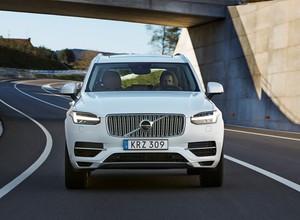 Volvo XC90 T8 - szybkie, mocne i oszczędne