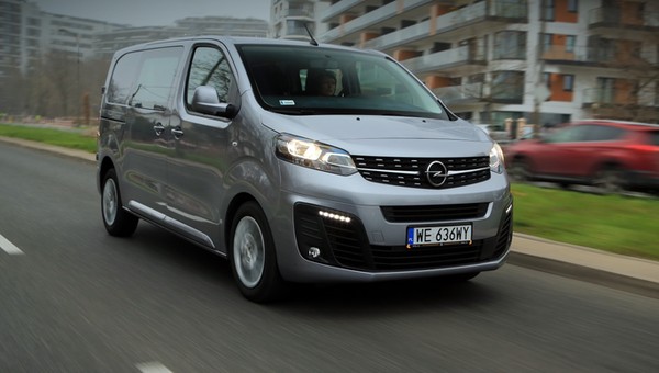 Opel Vivaro Furgon 2.0 D 122 KM
