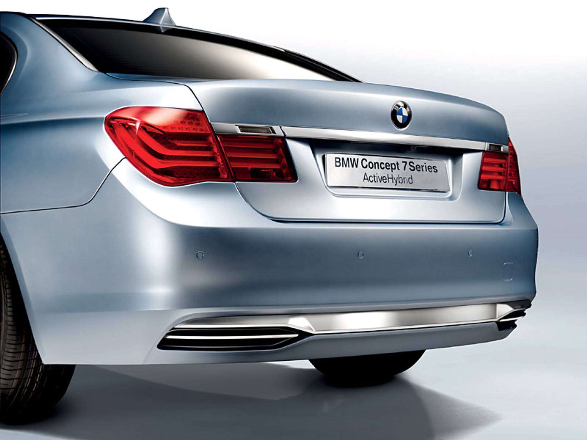 Paryż 2008: BMW 7 ActiveHybrid Concept: monachijska odpowiedź na LS 600h