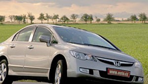 Honda Civic sedan 1.8 ES (AT) - komfort ponad wszystko
