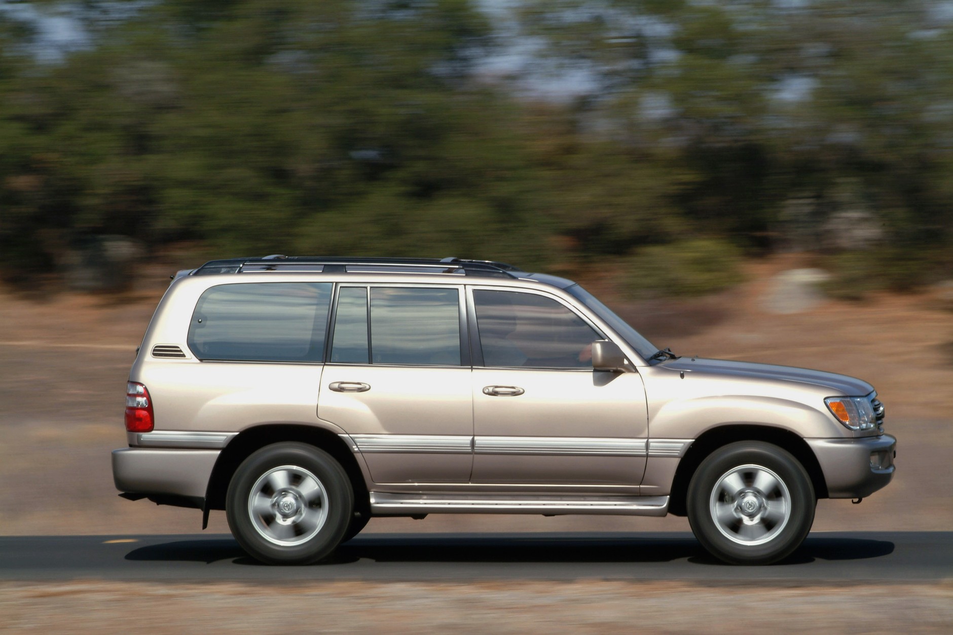 Toyota Land Cruiser J100