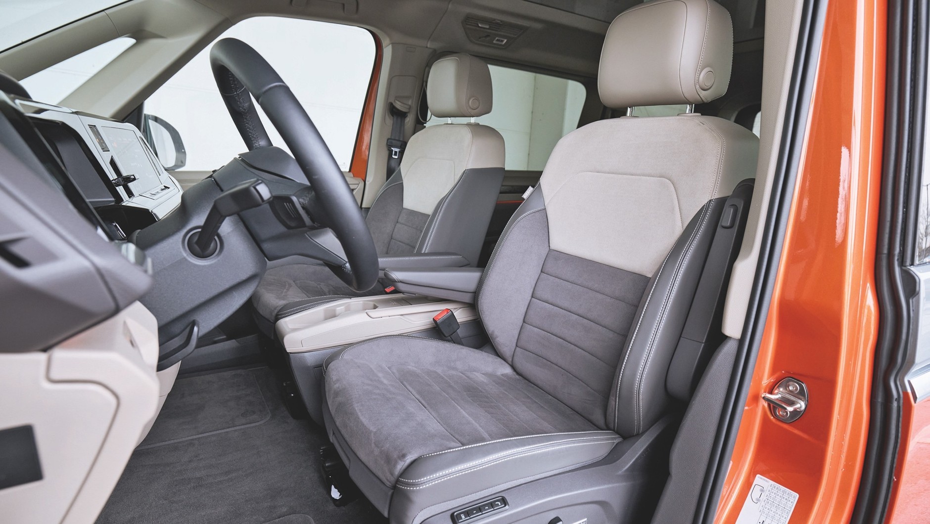 Volkswagen T7 Multivan 1.4 eHybrid (2022)