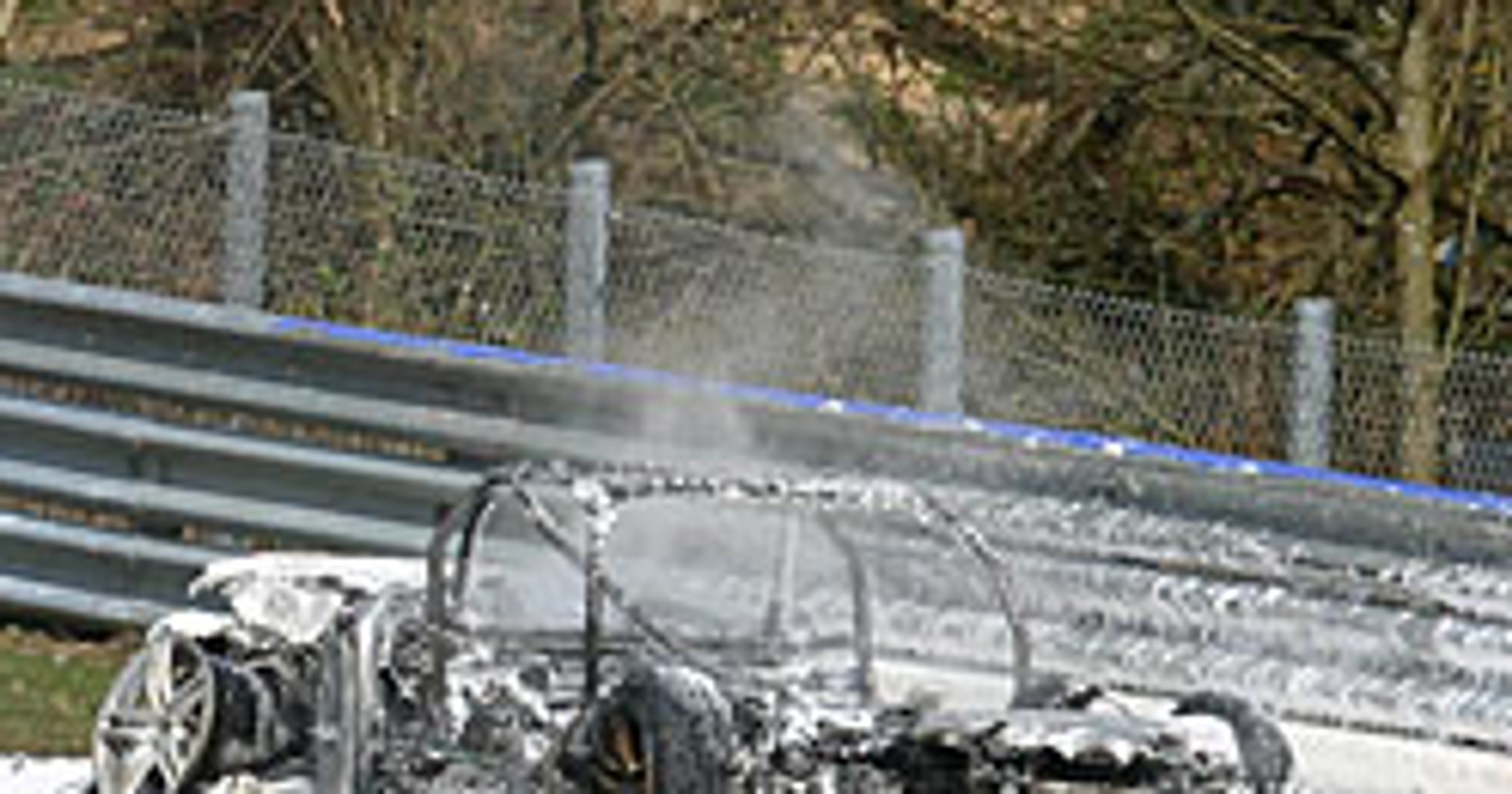 Zdjęcia szpiegowskie: nowe Audi RS8 spłonęło na Nürburgringu