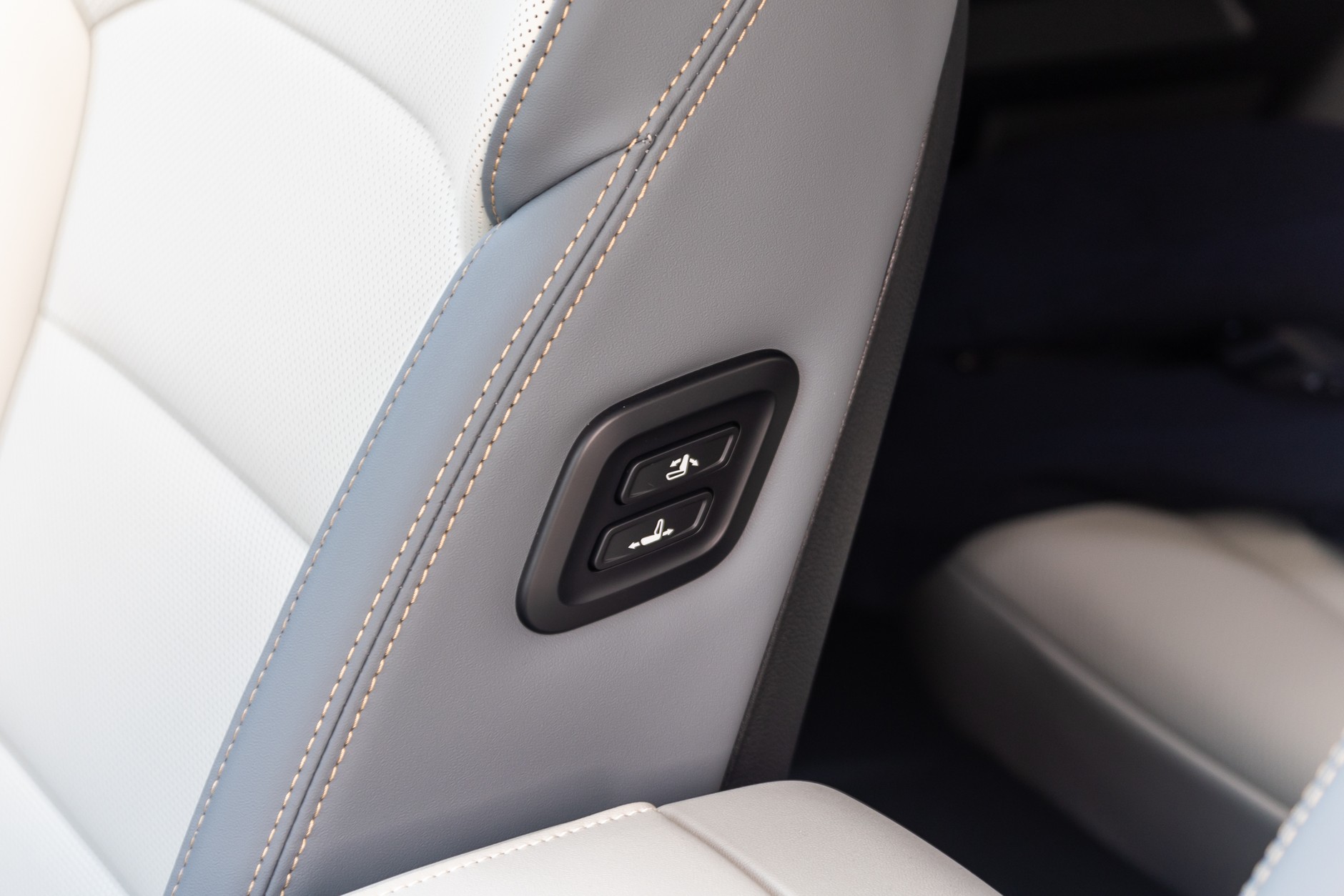 SsangYong Torres EVX