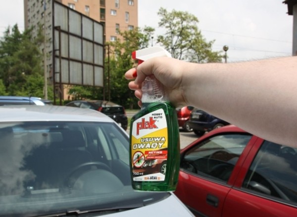 Jak usuwać trudne zabrudzenia z auta?