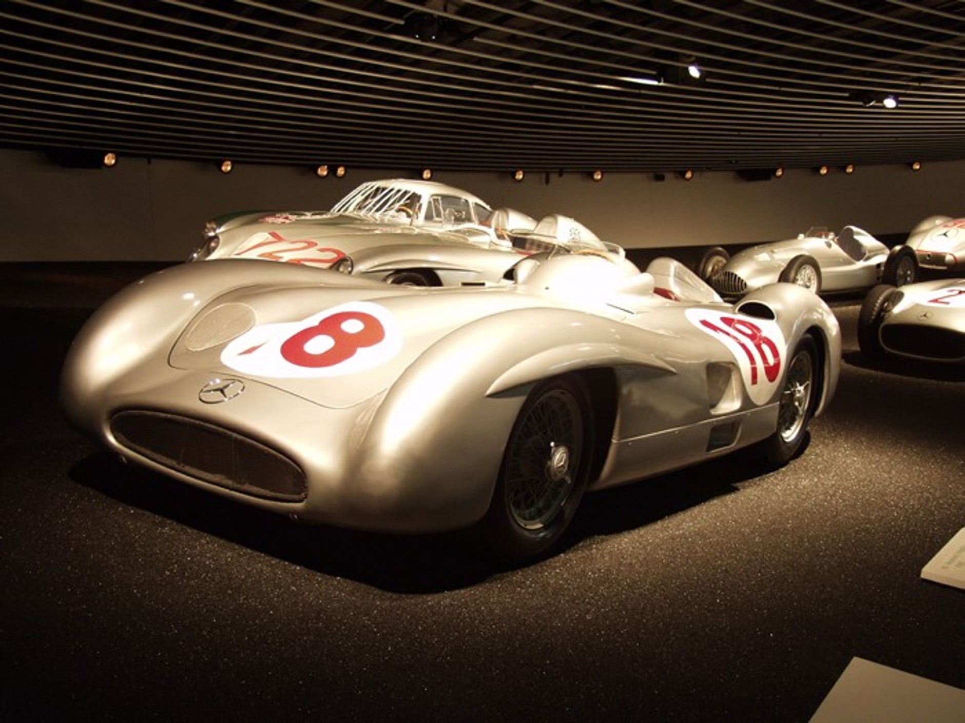 36 wyścigowych Mercedesów w Essen