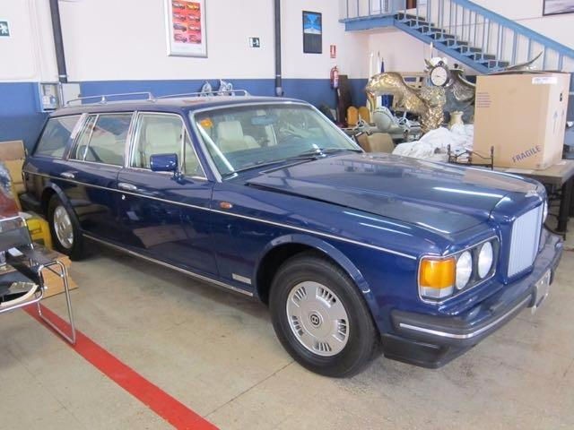 Bentley kombi z firmy Robert Jankel Design z Weybridge
