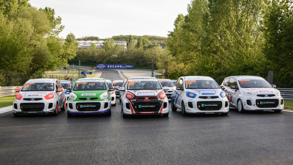 Zmiana pokoleniowa w Kia Lotos Race