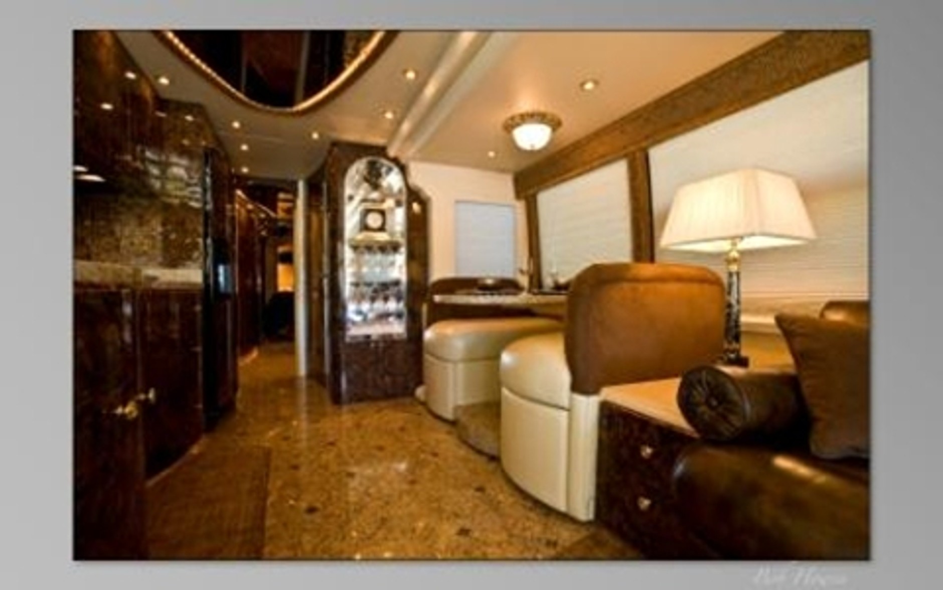 Obrzydliwie luksusowe posiadłości na kołach